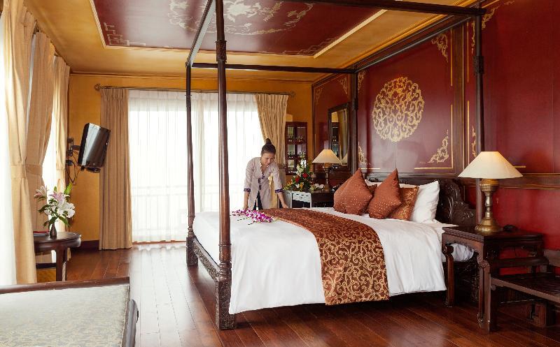 Heritage Line - Violet Cruise Hạ Long Extérieur photo